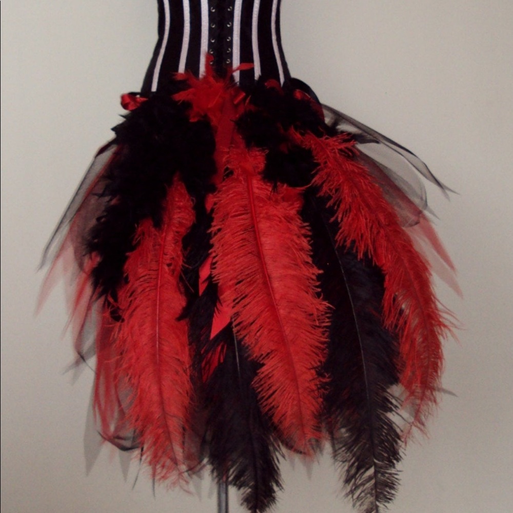 Burlesque Bustle Belt - HANDMADE PRISTINE FEATHERS AND RIBBON